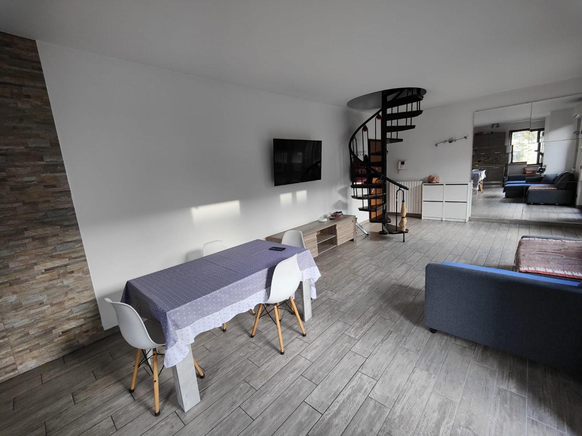 Ketty House B&B - Policlinico Di Monza, U-Power Stadium Exterior photo